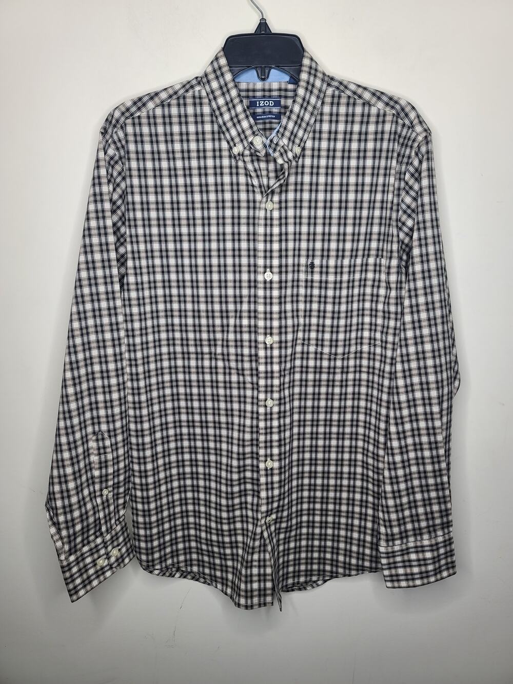 NWT Izod long sleeve plaid button down shirt - small